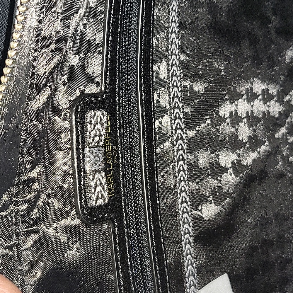 Gorgeous Black Karl Tote Bag ๐SOLD - Picture 11 of 11